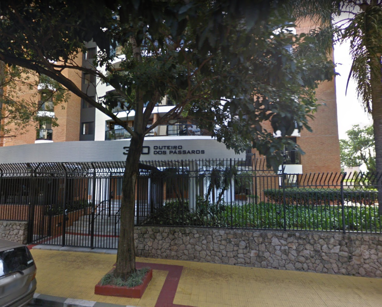  A METADE IDEAL DO IMÓVEL DE MATRÍCULA Nº 94.103 DO 10º CARTÓRIO DEREGISTRO DE IMÓVEIS DE SÃO PAULO/SP (DE PROPRIEDADE DE ANA REGINAFOLEGATTI DURAES). Nº CONTRIBUINTE: 080.014.0026-6. DESCRIÇÃO: A metade ideal do apartamento nº 23, localizado no 2º pavimento do Condomínio Edifício Outeiro dos Páss